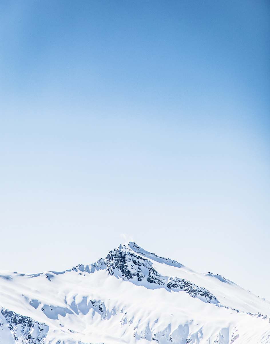 mount aspiring national park mountain covered with snow south island